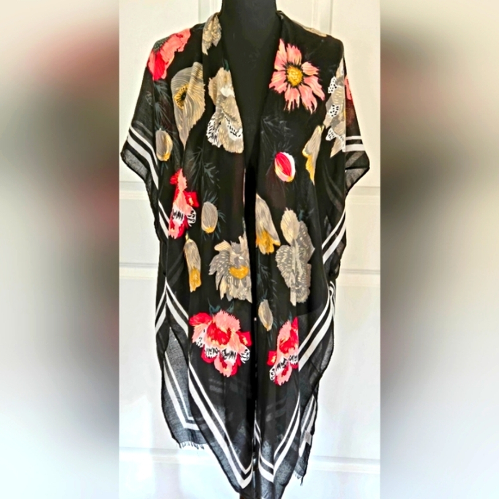 WOVEN HEART Floral Black Sheer Kimono One Size